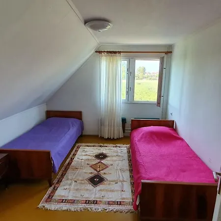 Zeus Hospitality Semesterbostad